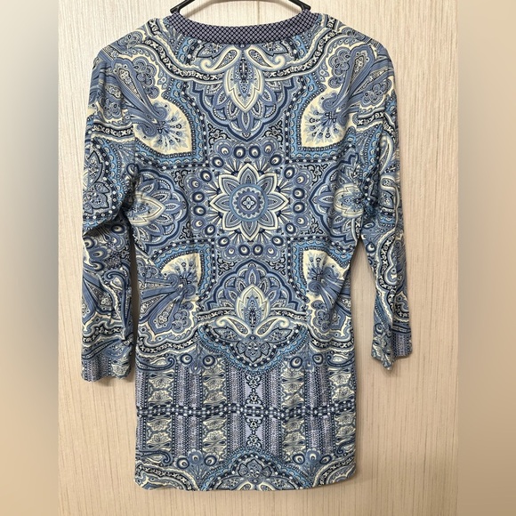 J. MCLAUGHLIN Catalina Cloth Stretch Popover Tunic Blue White Print X - Picture 3 of 6